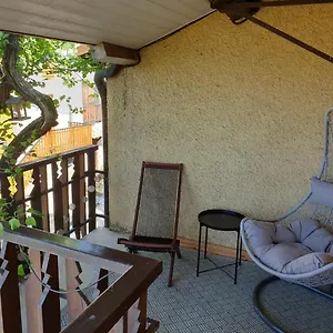 Hébergement de vacances Maison Des Pêcheurs Vue A 50m Du Port Dans Quartier Historique, Thonon-les-Bains
